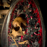 Memento Mori skull & crossbones frame