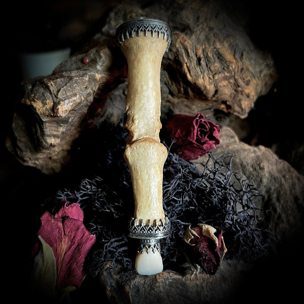 Double finger bone tooth pendant