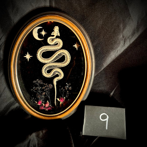 Item 9. Snake skeleton frame
